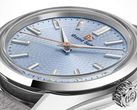 Logo Grand Seiko i wskazówka sekundowa mają wykończenie w kolorze różowego złota.