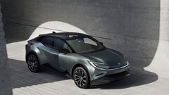 Toyota bZ Compact SUV Concept ma duży wyświetlacz infotainment. (Źródło zdjęć: Toyota)