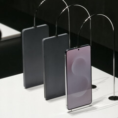 Galaxy Warianty kolorystyczne S25 Edge zostały zaprezentowane po raz pierwszy (źródło obrazu: @r3dash na X)