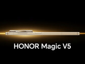 Magic V5 w plotkowanej opcji kolorystycznej "Silk Gold". (Źródło zdjęcia: Honor - edytowane)
