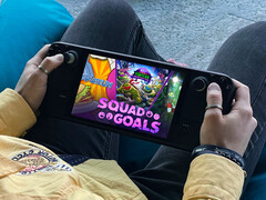 Pakiet „Squad Goals” straci ważność 31 lipca 2026 r. Na zdjęciu: konsola Steam Deck z obrazkiem tytułowym pakietu.