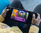 Pakiet „Squad Goals” straci ważność 31 lipca 2026 r. Na zdjęciu: konsola Steam Deck z obrazkiem tytułowym pakietu.