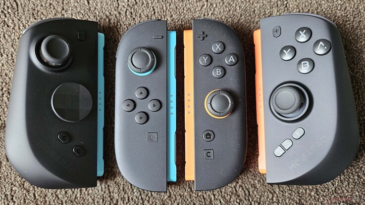 Porównanie z oryginalnymi kontrolerami Joy-Con ujawnia znaczną różnicę w rozmiarze kontrolerów M12S.