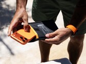 Etui UAG Phone Recovery Pouch zostało zaprojektowane z myślą o szczególnie skutecznym osuszaniu smartfonów.