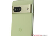 Pixel 7a powinien mieć dwie tylne kamery, jak Pixel 7, na zdjęciu. (Źródło obrazu: NotebookCheck)