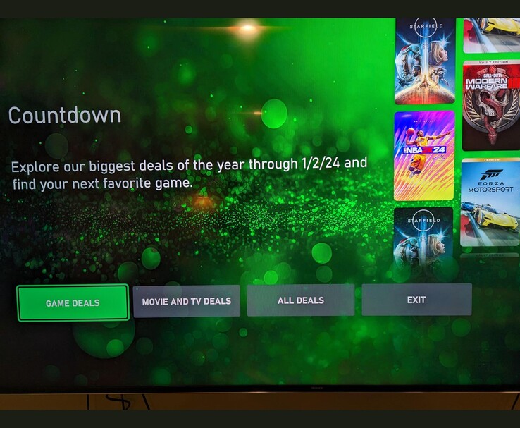 Pulpit nawigacyjny Xbox Series pokazujący promocję odliczania z rabatami na Starfield, NBA 2K24 i nie tylko. (Źródło zdjęcia: Reddit/u/tapo via r/XboxSeriesX)