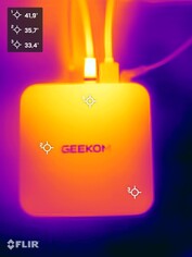 Test obciążeniowy Geekom A8 (górna strona)