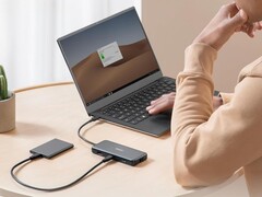Nowy koncentrator USB-C Anker Nano może mieć podobną konstrukcję do starszego koncentratora USB-C 555 (na zdjęciu)