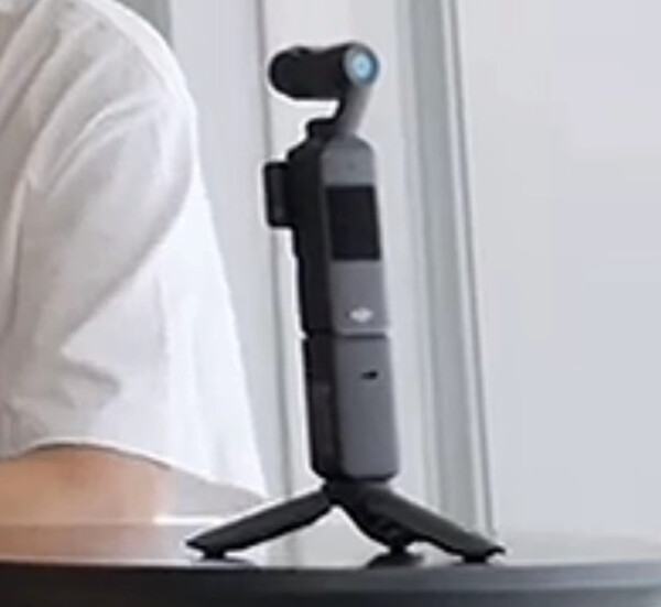 Drugie zdjęcie allegdly przedstawiające DJI Osmo Pocket 4 również pojawiło się w sierpniu. (Źródło obrazu: za pośrednictwem Fixed Focus Digital)