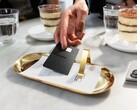 Firma Samsung przedstawia swoją nową kartę Galaxy Card.