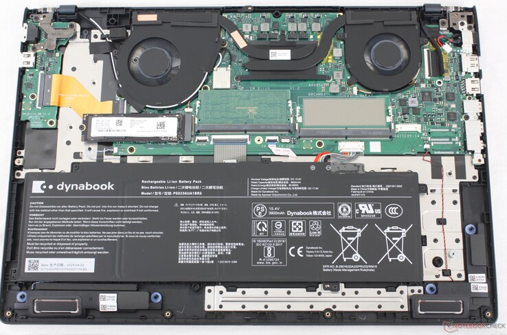 Łatwa obsługa dzięki dostępnemu dyskowi SSD M.2 2280 i dwóm gniazdom DDR5 SODIMM