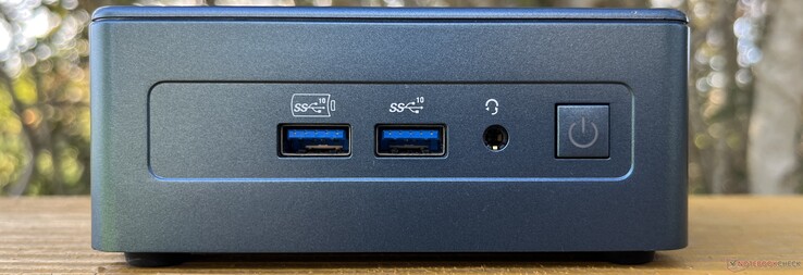 Przód: 2x USB-A 3.2 Gen 2 (10 Gb/s, 1 zawsze włączony), zestaw słuchawkowy, przycisk zasilania