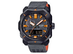 Seria Casio Pro Trek PRW-6900TFS (na zdjęciu) ma ciemnoszarą kopertę i tarczę, podkreśloną pomarańczowymi znacznikami i wskazówkami. (Źródło zdjęcia: @morgan_gshock na Instagramie)