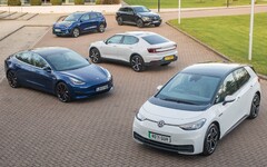 Samochody elektryczne. Badanie pokazuje, że młodzi brytyjscy kierowcy zapłacą o 16000 więcej za prowadzenie pojazdów elektrycznych (źródło zdjęcia: Driving Co UK)