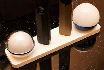 Pełna obsługa MCC, zarówno przez stację dokującą ... (Źródło obrazu: Andreas Sebayang/Notebookcheck.com)