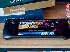Urządzenie Steam Deck siedzące na stole (źródło obrazu: Georgiy Lyamin via Unsplash)