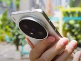Szczegółowy teardown wideo pokazuje wewnętrzne elementy Vivo X200 Ultra (źródło obrazu: Wekihome)