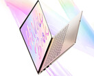 MateBook 14 Core Edition 2026 jest wyposażony w procesor Intel Core Ultra 5 325. Na zdjęciu: render promocyjny przedstawiający smukłą konstrukcję laptopa.