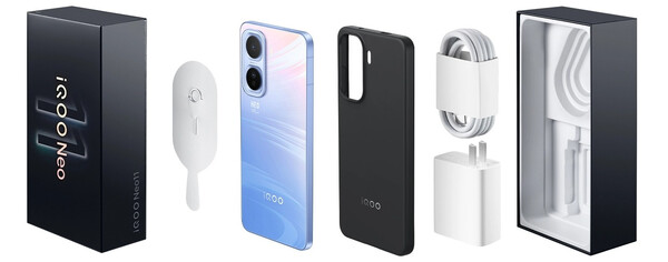 IQooNeo 11 jest dostarczany z etui i ładowarką w pudełku. (Źródło zdjęcia: iQoo)