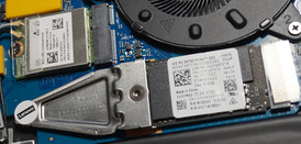 Moduł WLAN i dysk SSD są łatwe do wymiany.