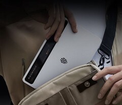 RedMagic Gaming Tablet 3 Pro to kompaktowy tablet z ekranem OLED. (Źródło obrazu: RedMagic)