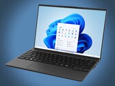 Fujitsu FMV UX-K3 to obecnie najlżejszy laptop na świecie (źródło zdjęcia: Fujitsu)
