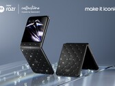 Model Razr 70 firmy Motorola został ozdobiony kryształami Swarovskiego
