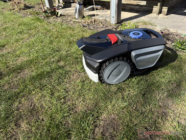 ...a następnie obraca się o losowy kąt