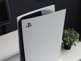 Oczekuje się, że PlayStation 5 Pro będzie znacznie mocniejsze niż istniejące modele PlayStation 5. (Źródło obrazu: Dennis Cortés)