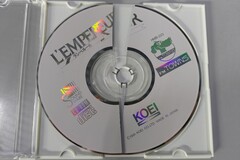 Płyta CD, która uległa uszkodzeniu podczas delikatnego czyszczenia i polerowania.