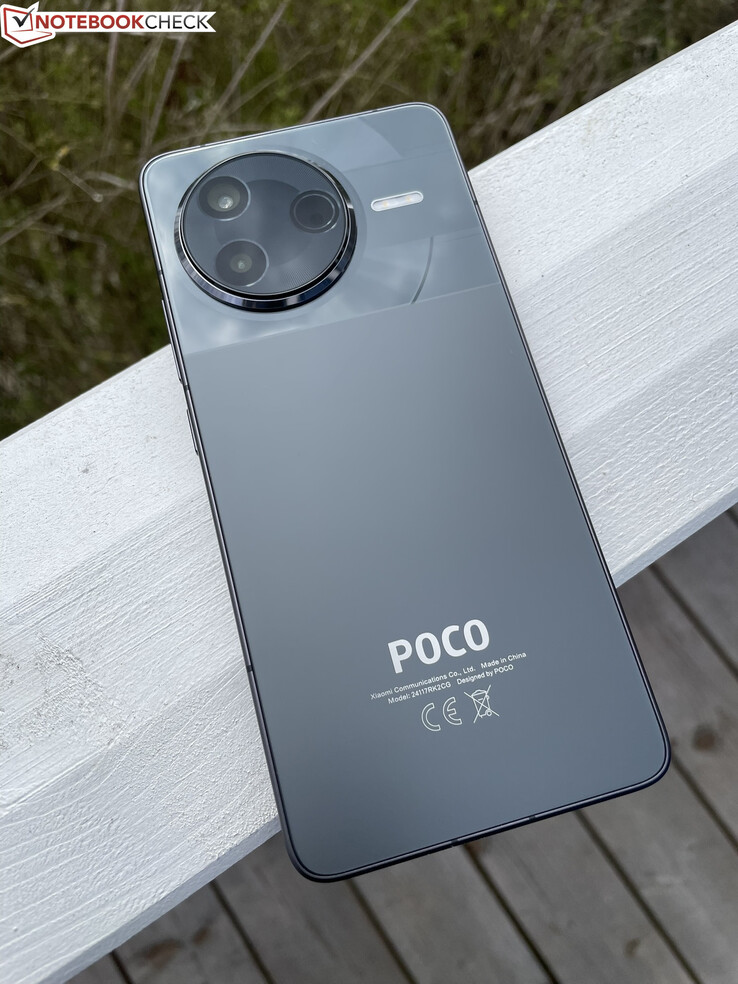 Xiaomi Poco F7 Pro (źródło obrazu: Manuel Masiero)