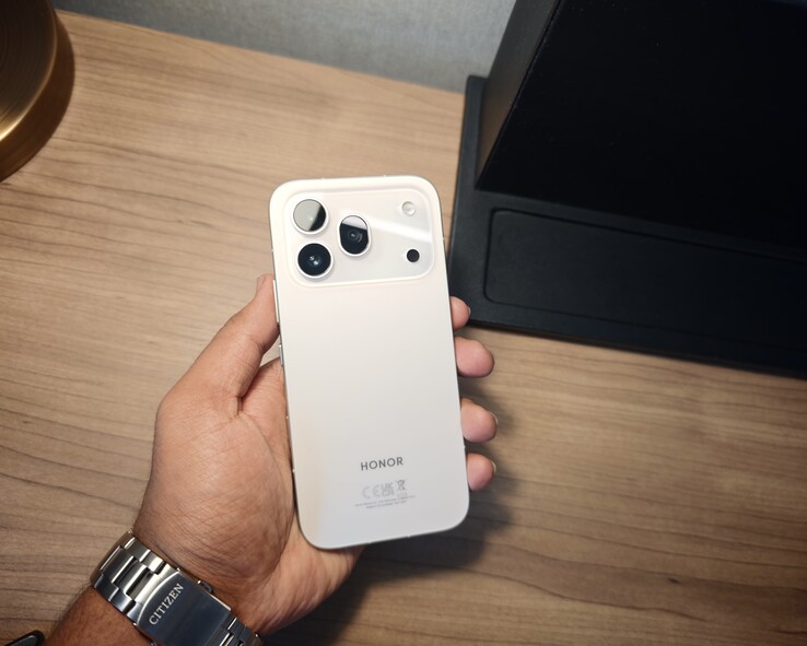 Honor 600 Pro może pochwalić się potrójną konfiguracją tylnej kamery 