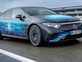 Prototyp EQB z baterią półprzewodnikową o zasięgu 750 mil. (Źródło zdjęcia: Mercedes-Benz)