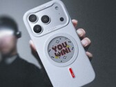 Etui Xtrem Instant Custom z wbudowanym wyświetlaczem E-Ink