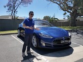 Tesla Model S 70D Toma z 2015 r. przejechała ponad 121 000 km lub 75 000 mil. (Źródło zdjęcia: Ludicrous Feed via YouTube)