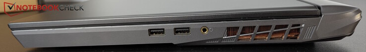 Po prawej: 2x USB-A 3.2 (10 Gb/s), gniazdo słuchawkowe