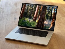 Apple MacBook Pro 16 (źródło obrazu: Notebookcheck)