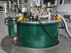 Obraz magnesu nadprzewodzącego (źródło obrazu: CCTV; przycięte)