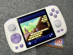 RG Cube powinien być wystarczająco wydajny, aby emulować gry na Gamecube i PlayStation 2. (Źródło obrazu: Discord)