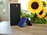 Jest to produkt wyjątkowy, jednak inni producenci oferują obecnie alternatywy dla modelu Razr Ultra 2026 (Razr 70 Ultra), które są równie dobre.
