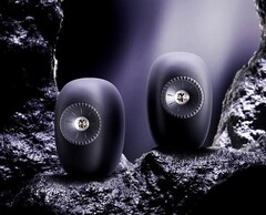 Model KEF LS Luxe jest wyposażony w 165-milimetrowy przetwornik współosiowy.