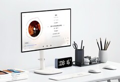 Najnowszy inteligentny monitor firmy KTC jest wyposażony w poczwórne głośniki i kamerę internetową 8 MP. (Źródło obrazu: KTC)