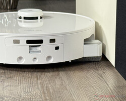 Rolkę wycierającą można wysunąć na bok