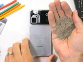 Telefon Honor Robot nie powinien mieć kontaktu z nadmiernym zabrudzeniem, a przynajmniej jego kamera z zawieszeniem kardanowym nie powinna.
