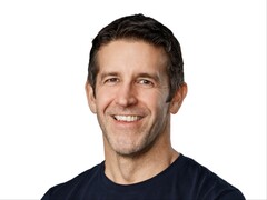 John Ternus jest nowym dyrektorem generalnym Apple po 15-letniej kadencji Tima Cooka.