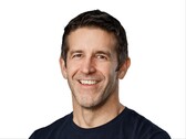 John Ternus jest nowym dyrektorem generalnym Apple po 15-letniej kadencji Tima Cooka.