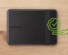 Dysk twardy firmy Toshiba charakteryzuje się bardzo minimalistycznym wyglądem w czarnej kolorystyce