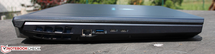 lewy bok: LAN, USB 3.0, 2 USB C (Thunderbolt 3)