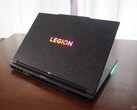Ekstrawagancki nie tylko pod względem sprzętowym: Lenovo Legion 9 18. (Źródło obrazu: Notebookcheck)