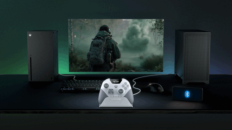 Aeon Pro podłączony do komputera i konsoli Xbox.